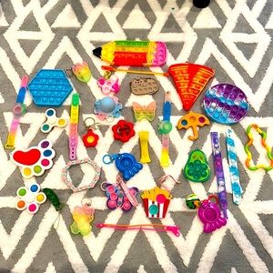 Fidget toys and popits